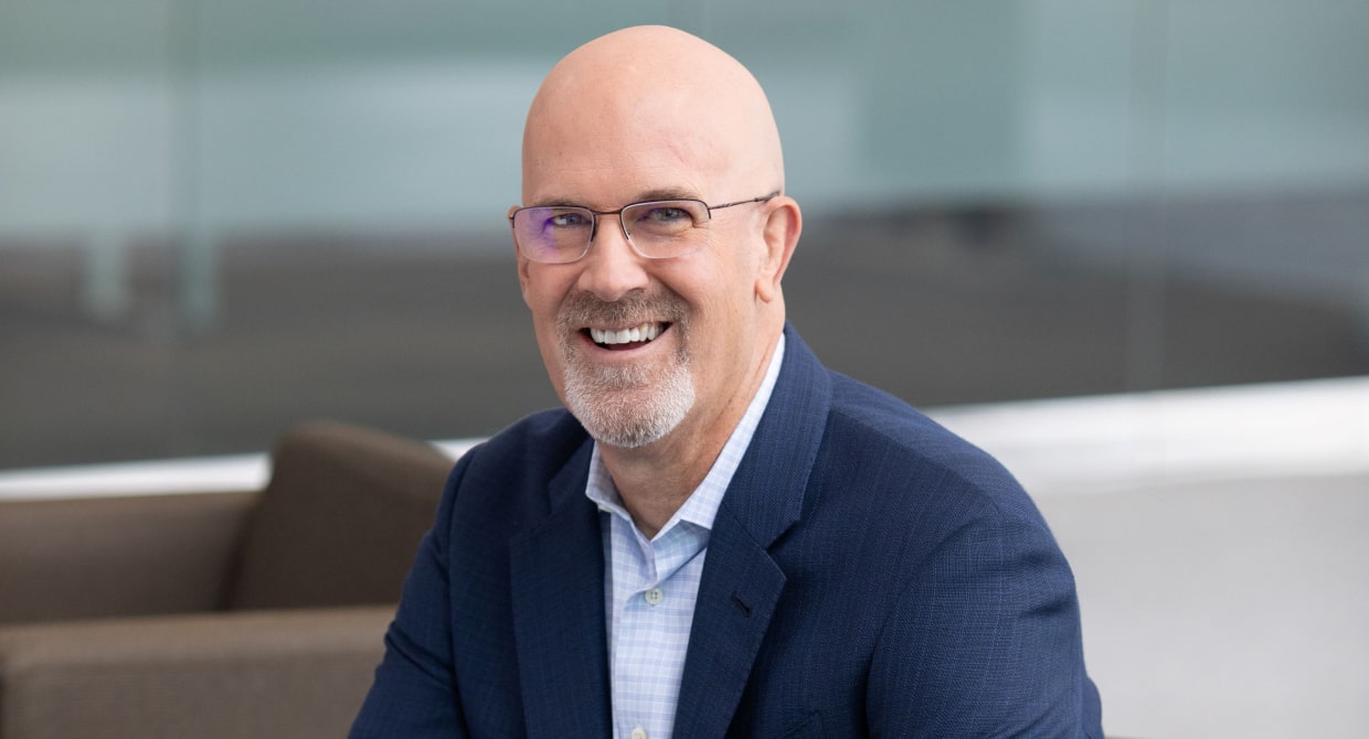 Headshot of Kirk Robinson